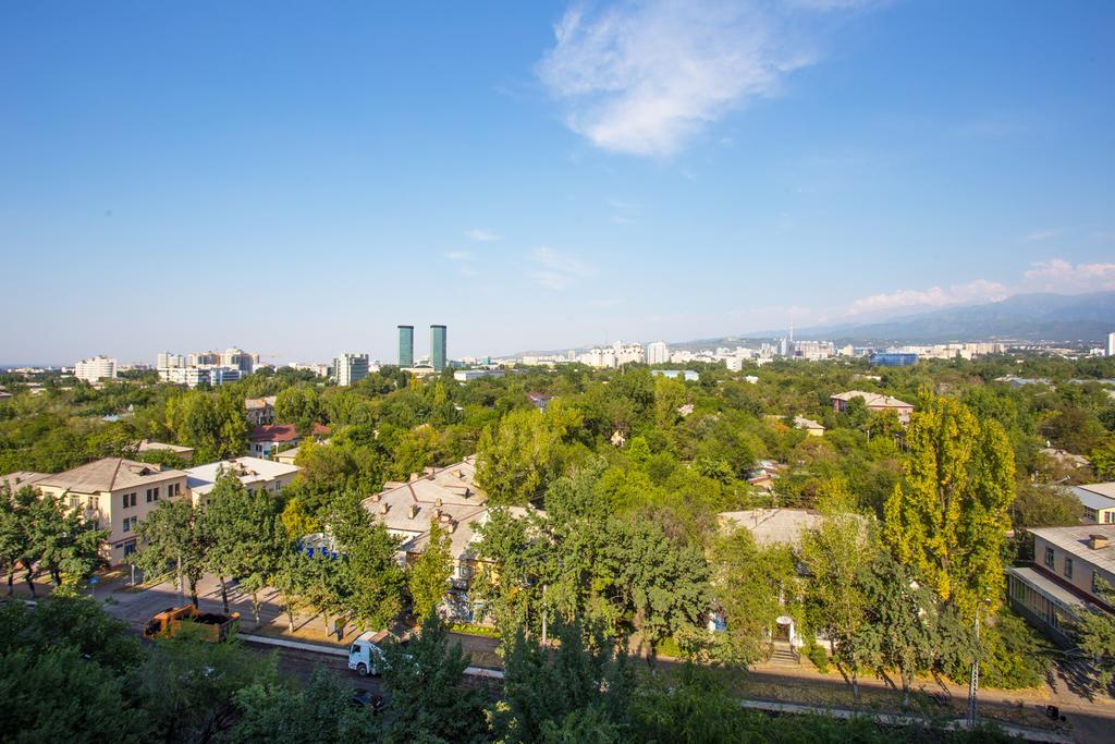 "Атакент" Панорамный Вид Квартира Almaty Exterior photo